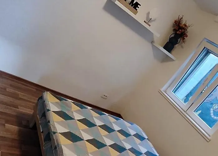 Apartment Nikola Tisno