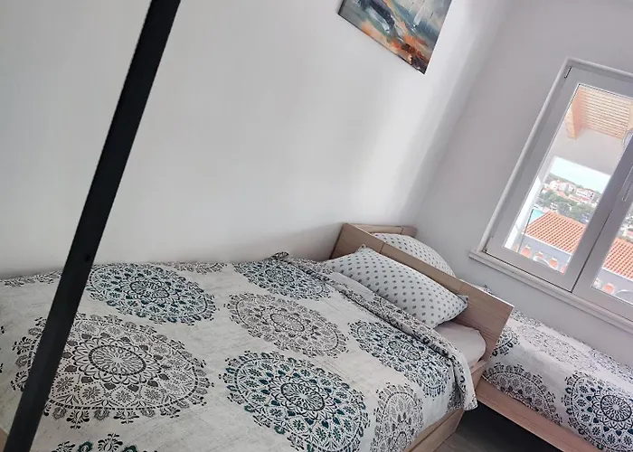 Apartment Nikola Tisno